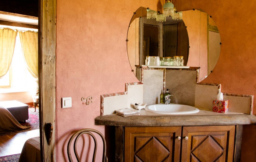 Location de vacances - Chambre d'hôtes à Gigny - Chambre Mésanges,   salle de douche