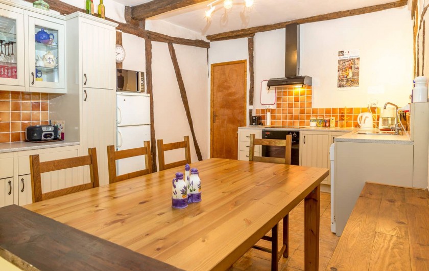Location de vacances - Gîte à Dému - La cuisine