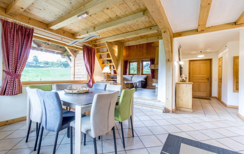 Location de vacances - Chalet à Demi-Quartier - Salle à manger donnant sur la terrasse