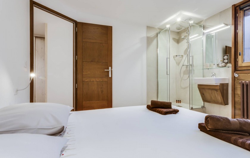 Location de vacances - Appartement à Val-d'Isère - Chambre 1 avec Lavabo et douche