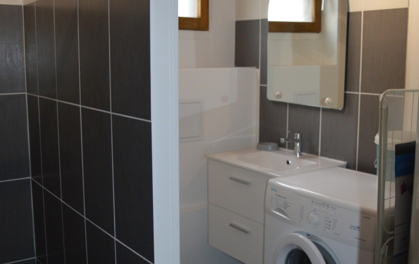 Location de vacances - Appartement à Gavarnie - Logement rez de chaussé salle de douche