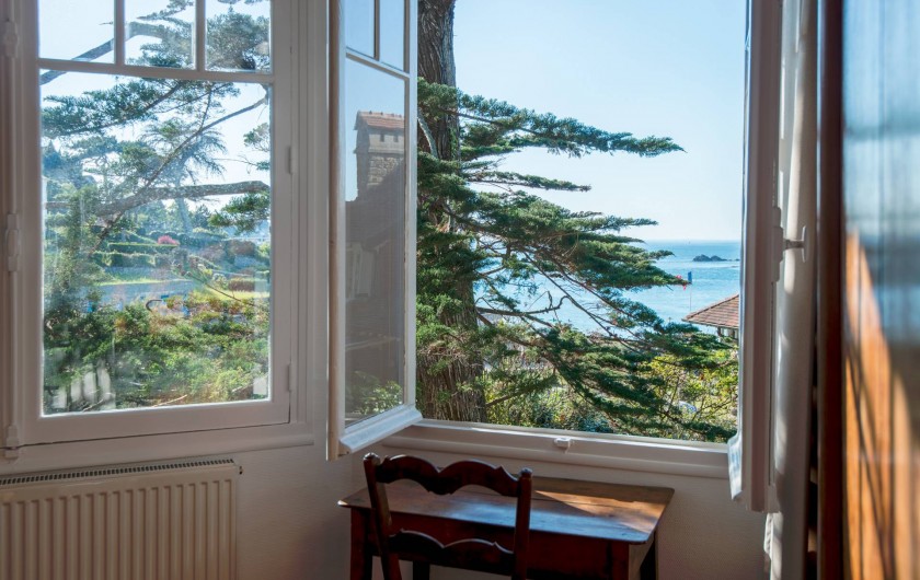 Location de vacances - Villa à Dinard - Vue Mer - Chambre 2