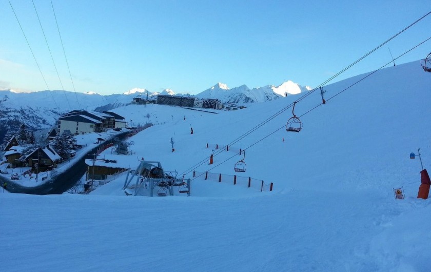 Location de vacances - Chalet à Saint-Lary-Soulan - Chalet vu des pistes