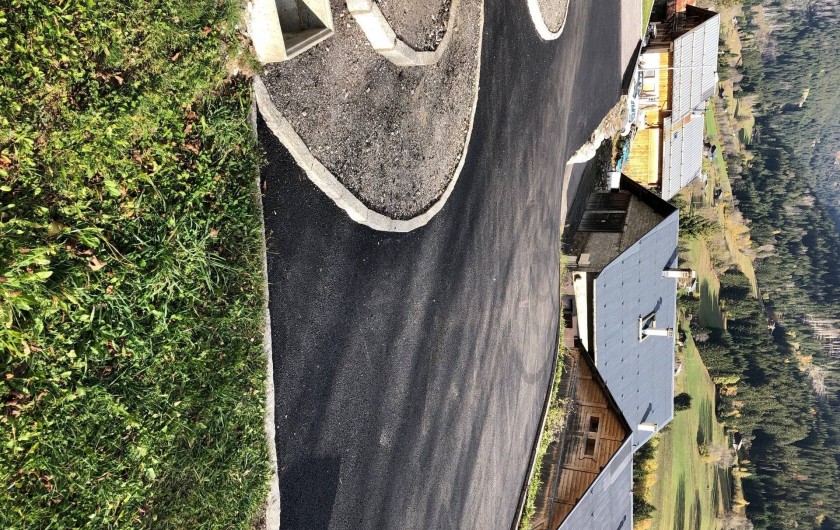 Location de vacances - Appartement à Hauteluce - Devant chalet parking