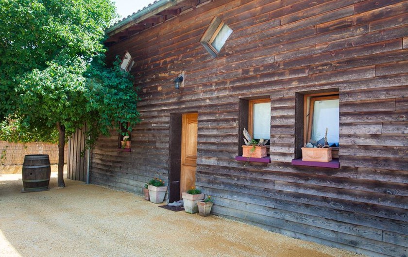 Location de vacances - Villa à Monestier - Notre maison vu de l'extérieur et son parking privé