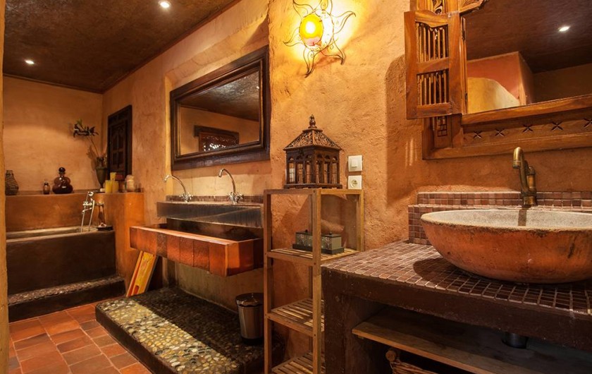 Location de vacances - Villa à Monestier - Notre grande salle de bain, avec plusieurs lavabos