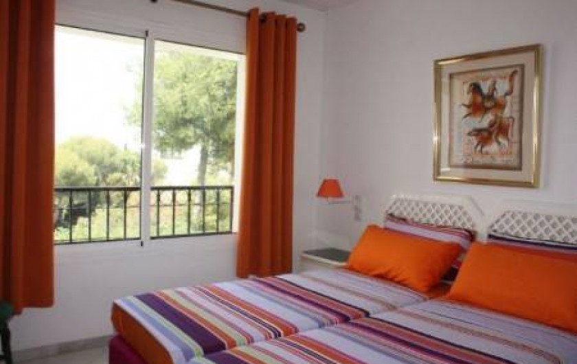 Location de vacances - Appartement à Malaga - bedroom 1 (there is now a new boxspring XL)