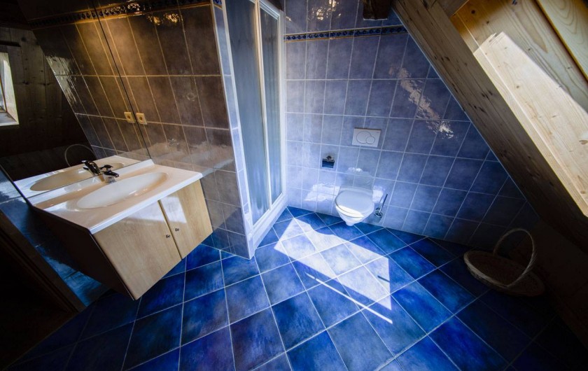 Location de vacances - Appartement à Morzine - 2ème salle de bain ABRICOTINE