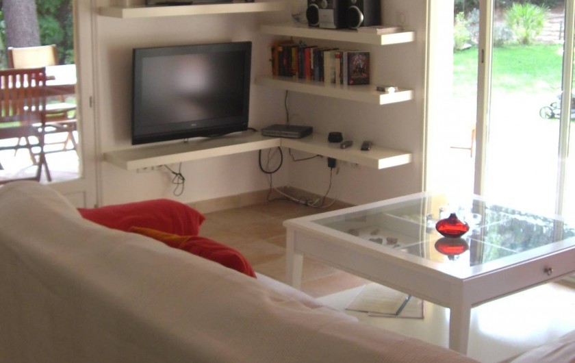 Location de vacances - Villa à Porto-Vecchio - terrasse avec table `manger