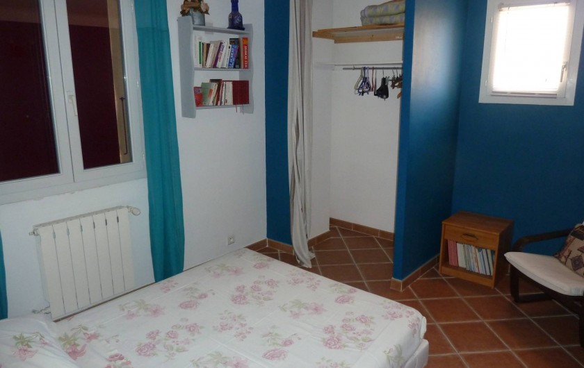 Location de vacances - Villa à Pélissanne - chambre est Lit 140