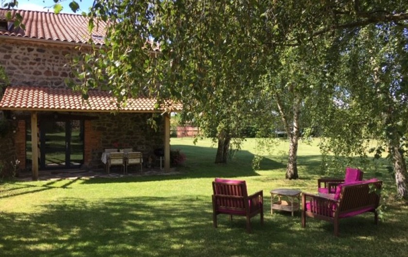 Location de vacances - Gîte à Vailhac - jardin privatif