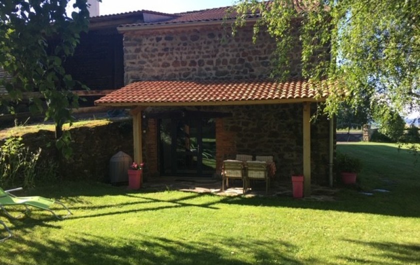 Location de vacances - Gîte à Vailhac - terrasse couverte