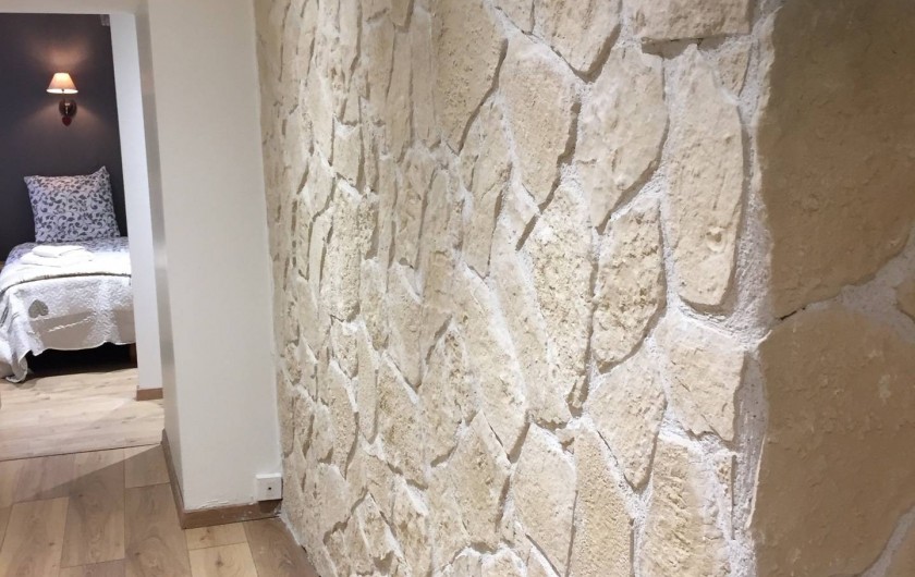 Location de vacances - Appartement à Sainte-Foy-Tarentaise - Couloir d'accès aux chambres