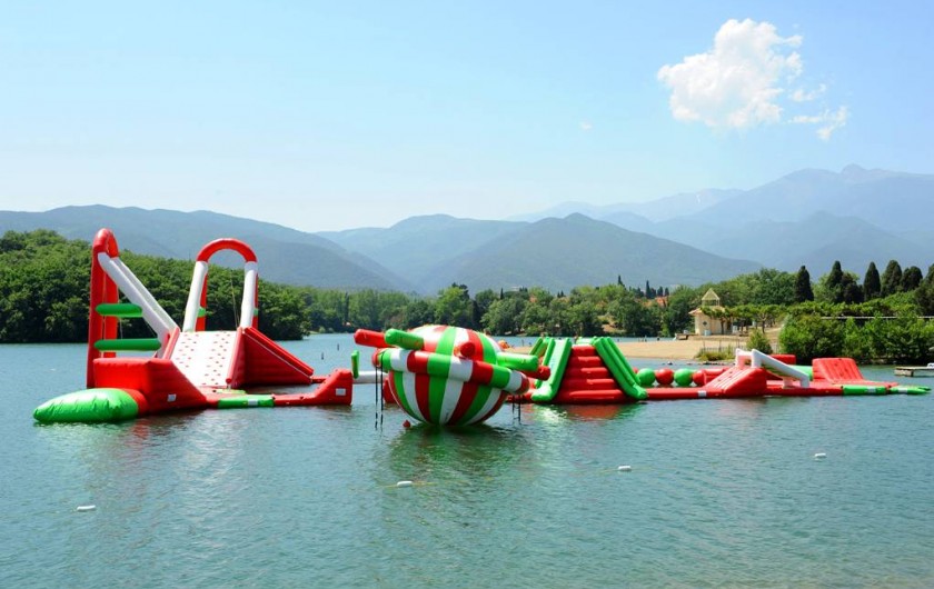 Location de vacances - Gîte à Rigarda - le lac aménagé à 2 kms du gîte