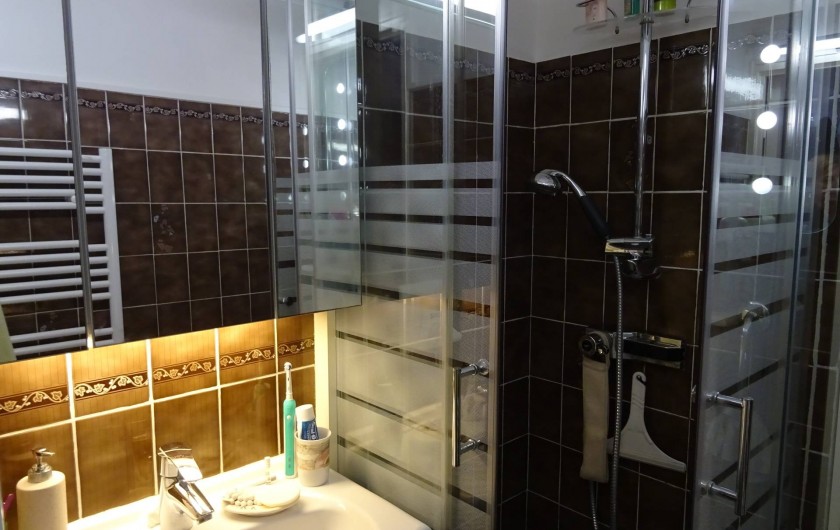 Location de vacances - Appartement à Saint-Aygulf - Salle d’eau