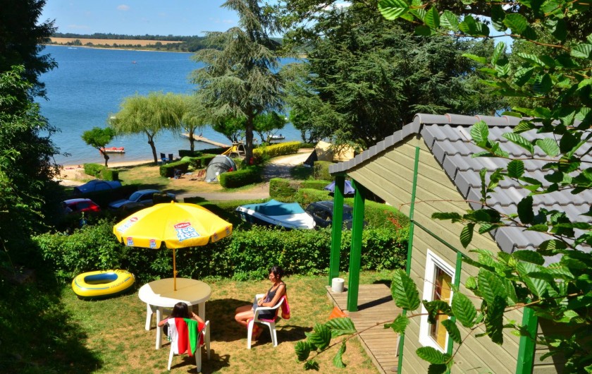 chalet mobil-home confort vue sur lac de pareloup au camping beau-rivage aveyron