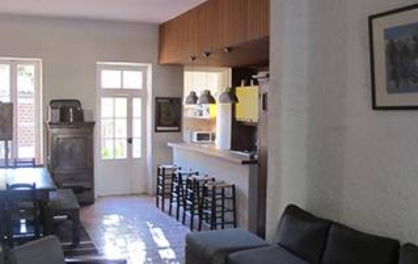 Location de vacances - Villa à Hyères - SALON /SALLE À MANGER
