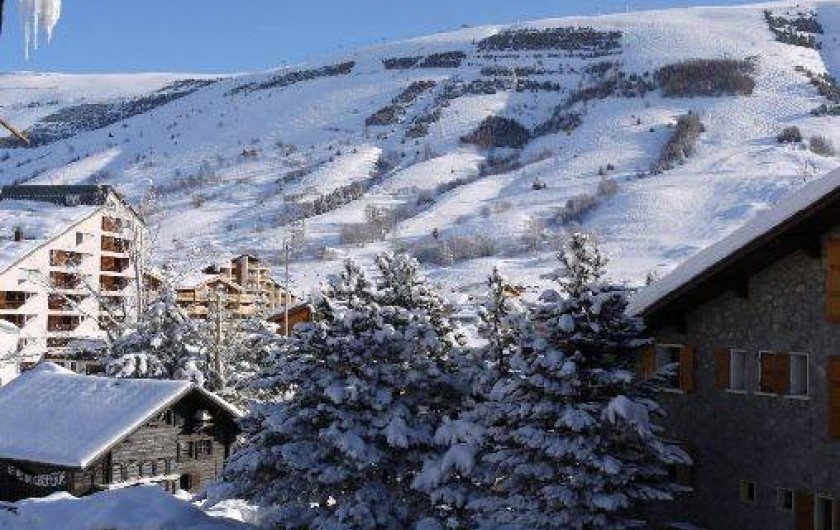 Location de vacances - Appartement à Les Deux Alpes - VUE EST SUR LES PISTES