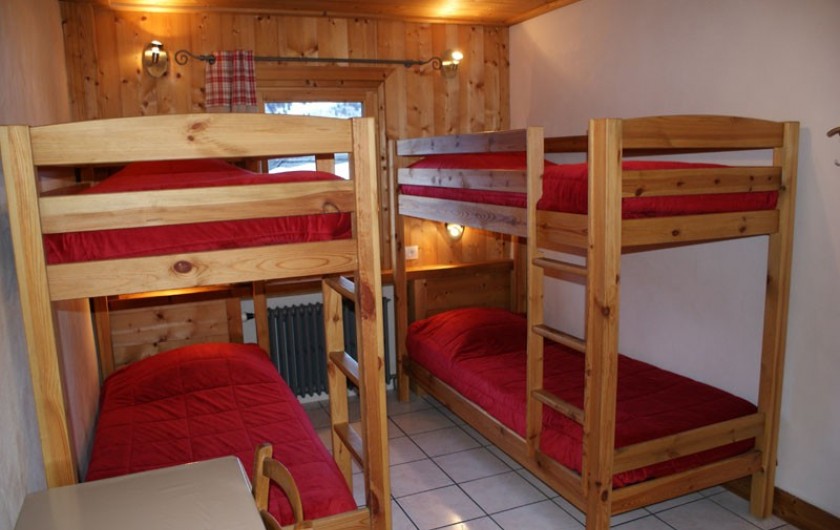 Location de vacances - Appartement à Méribel - Fougères 1 - Chambre 4 lits
