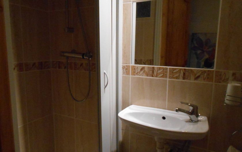 Location de vacances - Gîte à Vidauban - salle de bain  haut