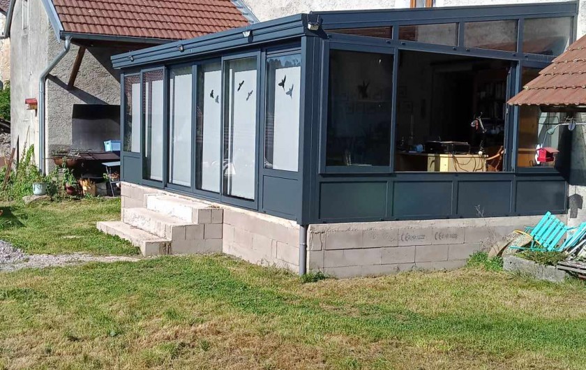 Location de vacances - Chambre d'hôtes à Amont-et-Effreney - La véranda