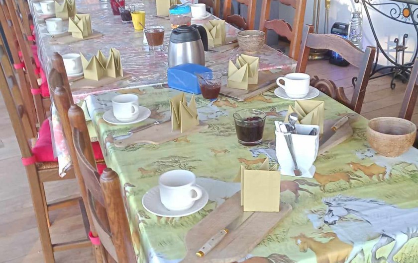 Location de vacances - Chambre d'hôtes à Amont-et-Effreney - Nouvelle salle à manger dans la véranda