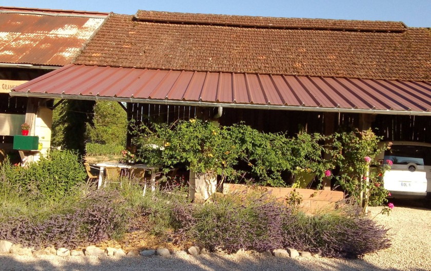 Location de vacances - Appartement à Liourdres - Parterre avant