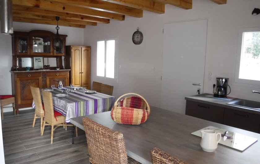 Location de vacances - Chalet à Villesoule - cuisine salle a manger