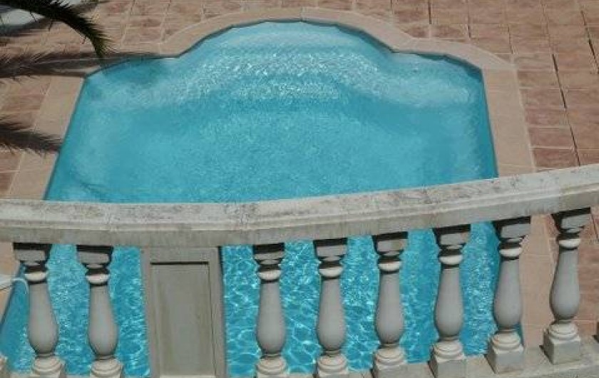 Location de vacances - Appartement à Cavalaire-sur-Mer - Piscine