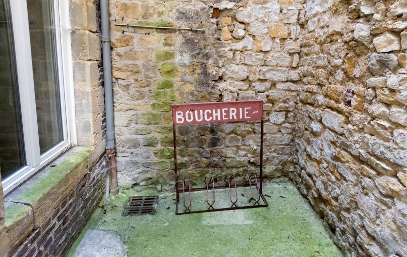Location de vacances - Appartement à Charleville-Mézières - L'appartement dispose d'une cour intérieure pour les vélos