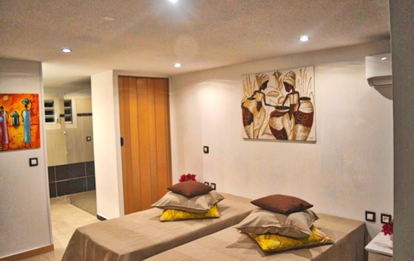 Location de vacances - Villa à Saint-François - Chambre 2 climatisée avec Lit 180 ou 2x90cm