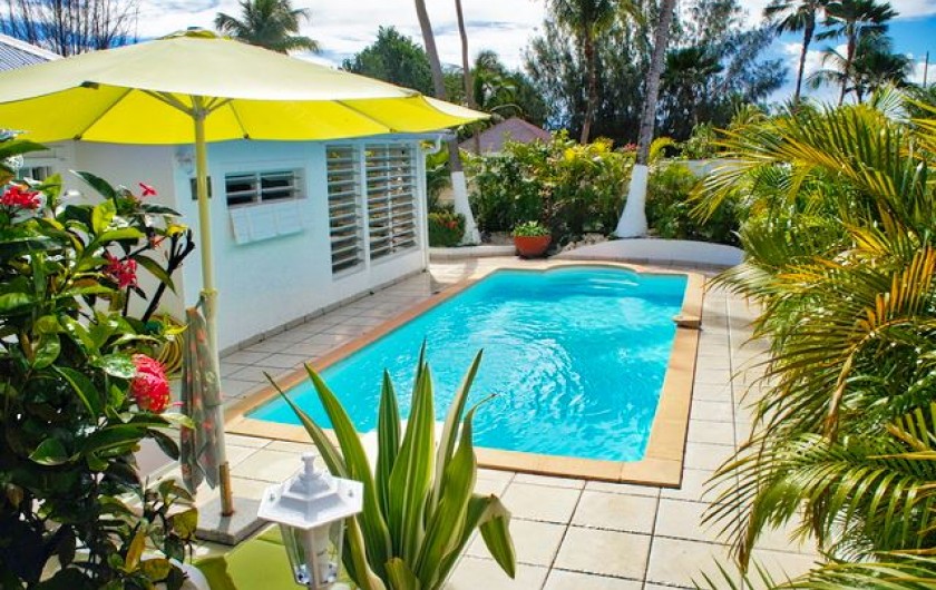 Location de vacances - Villa à Saint-François - Terrasse et piscine