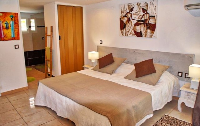 Location de vacances - Villa à Saint-François - Chambre 2 climatisée avec Lit 180 ou 2x90cm