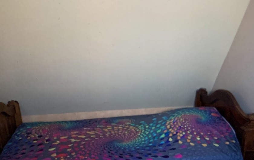Location de vacances - Gîte à Omiécourt - Lit 1 personne dans la petite chambre du haut