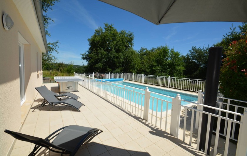 Location de vacances - Gîte à Cublac - Piscine privée chauffée de 10 x 5 m sans vis-à-vis