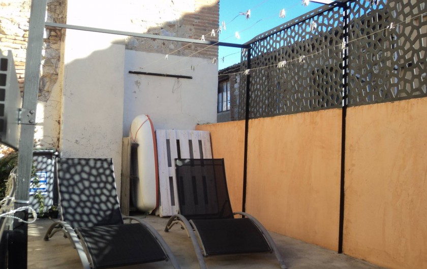 Location de vacances - Maison - Villa à Saint-Laurent-de-la-Salanque - Solarium avec transats