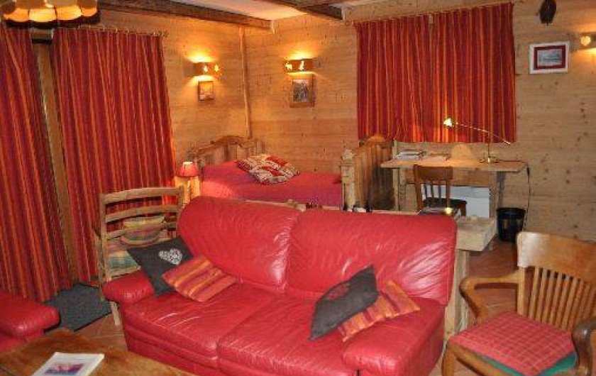 Location de vacances - Chalet à Saint-Jean-d'Arves - salon 1er étage