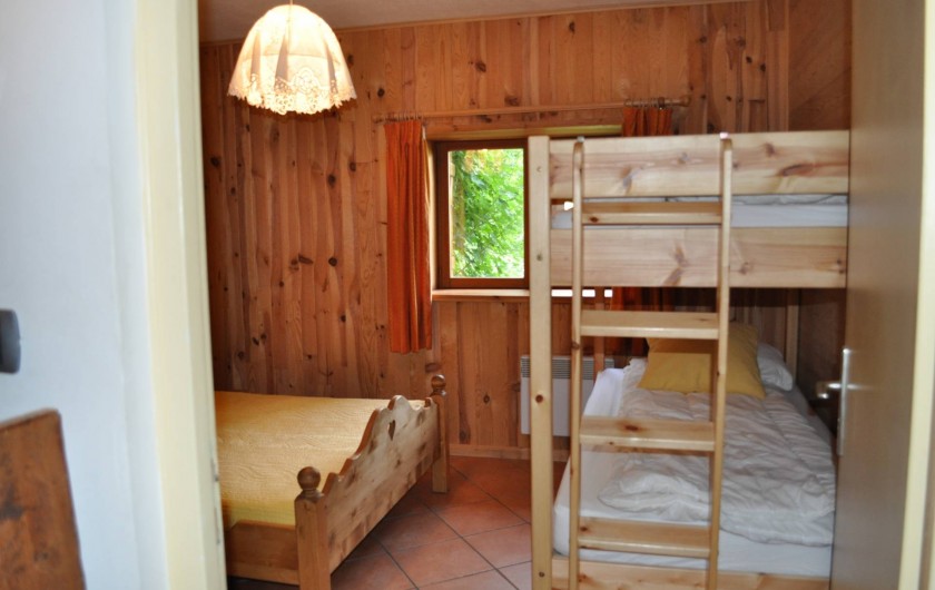 Location de vacances - Chalet à Saint-Jean-d'Arves - chambre 4