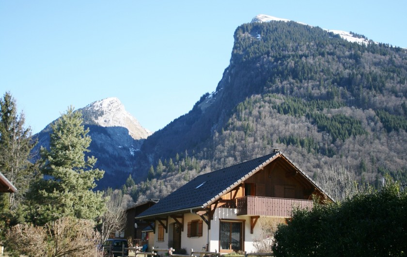 Location de vacances - Appartement à Samoëns - Vue de la terrasse