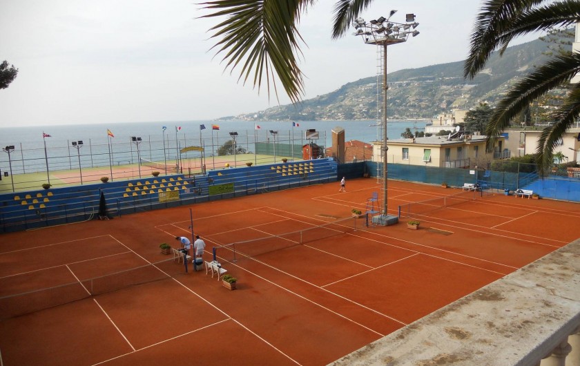 Location de vacances - Appartement à Ospedaletti - champs de tennis à ospedaletti