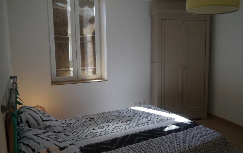 Location de vacances - Appartement à Saint-Paulet-de-Caisson - chambre2