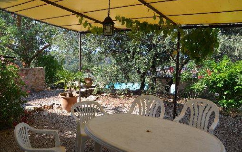 Location de vacances - Gîte à Entrecasteaux - Terrasse villa