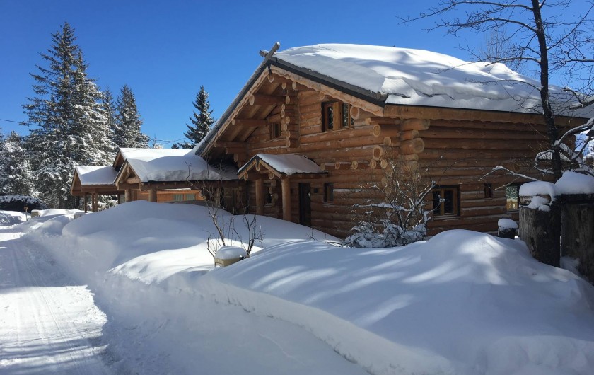 Location de vacances - Chalet à Bolquère - Accès direct au chalet depuis la rue des Sapinettes