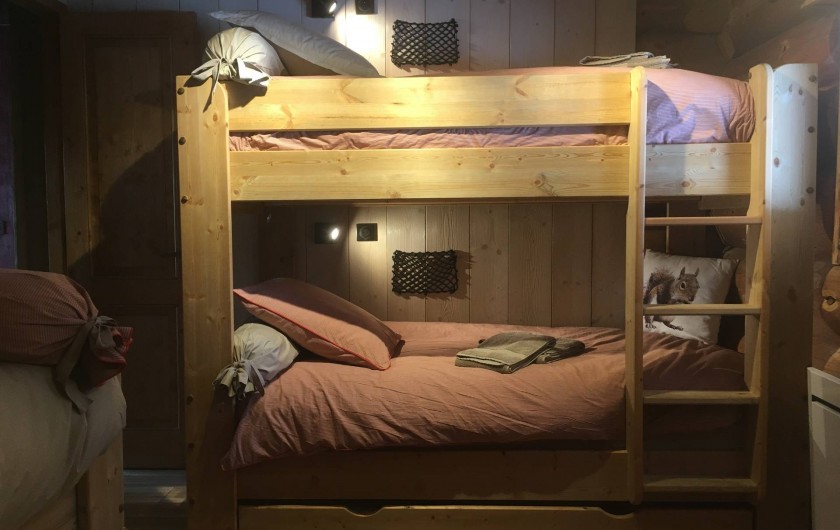 Location de vacances - Chalet à Bolquère - Le Grenier, ses lits superposés