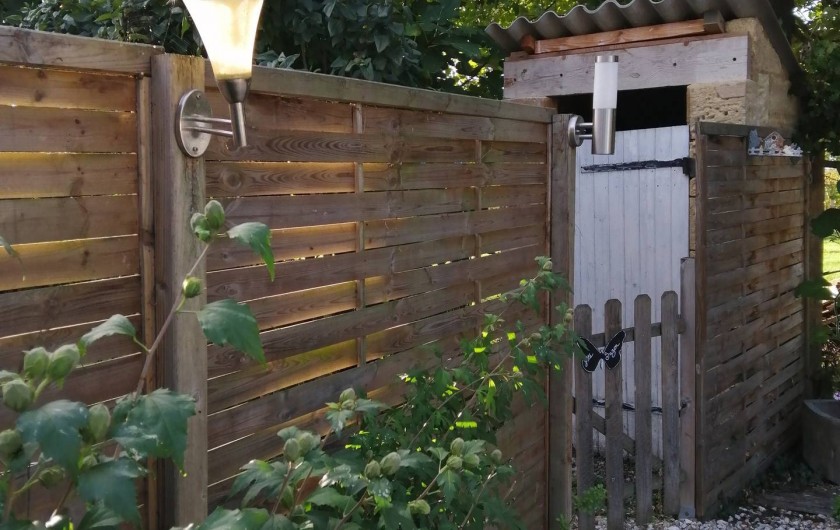 Location de vacances - Gîte à Vignonet - Entrée jardin privatif