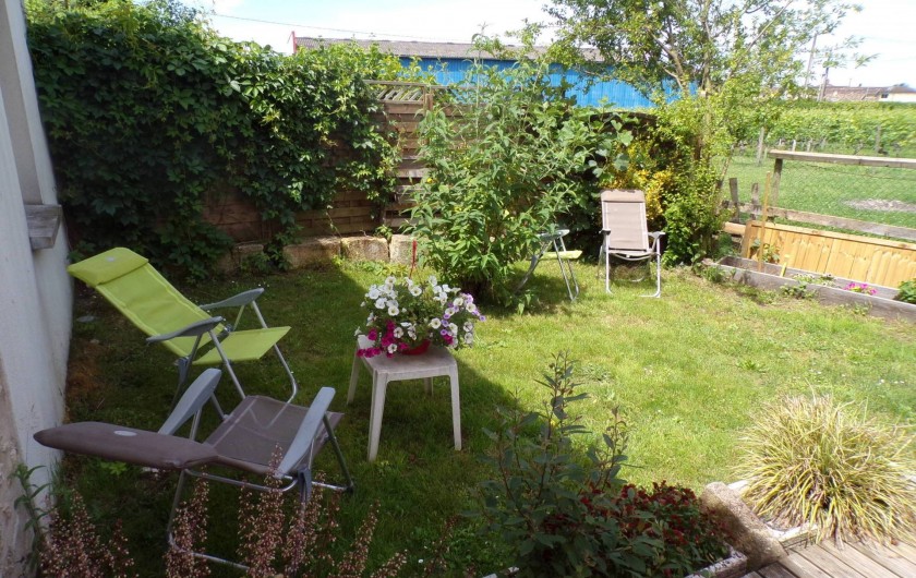 Location de vacances - Gîte à Vignonet - jardin