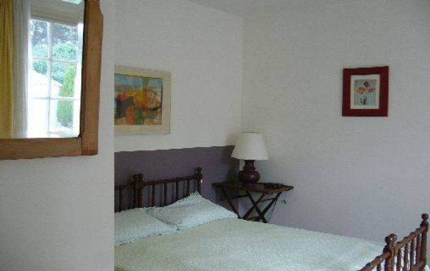 Location de vacances - Gîte à Le Beausset - Entrons dans la chambre....