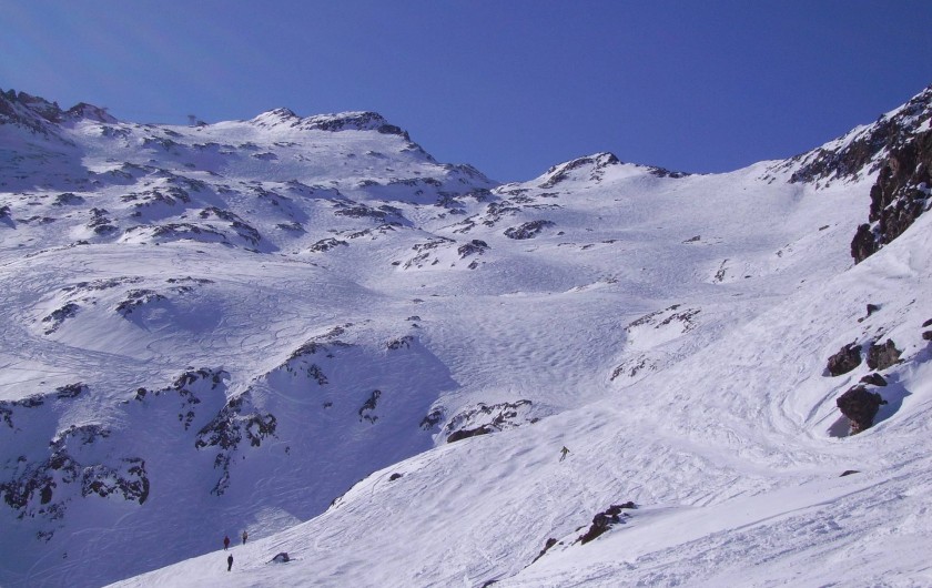 Ski hors piste dans les vallons de la Meije
