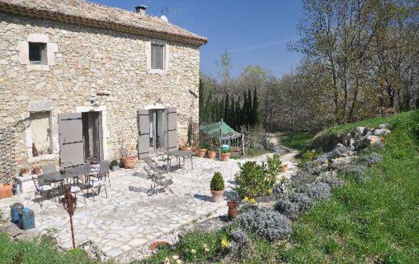 Location de vacances - Villa à Saint-Julien-de-Peyrolas