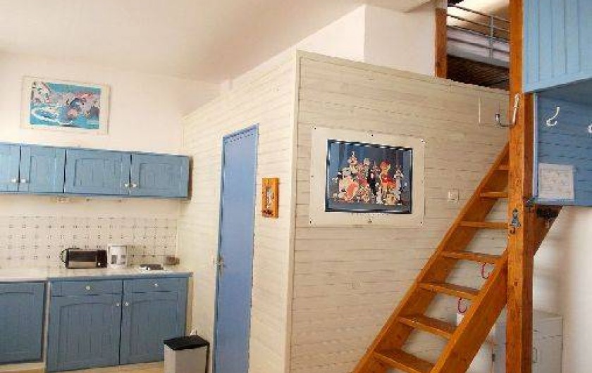 Location de vacances - Studio à Bandol - vers la mezzanine
